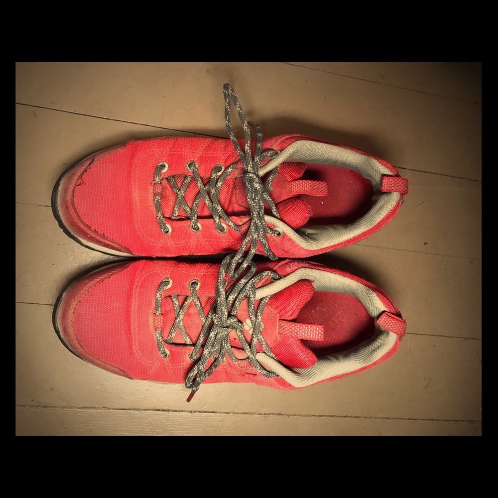 Columbia hiking shoes